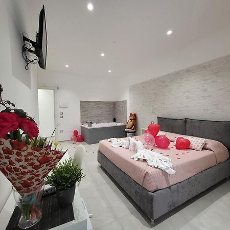 ויאסטה B&B Tra Le Vie Del Borgo מראה חיצוני תמונה