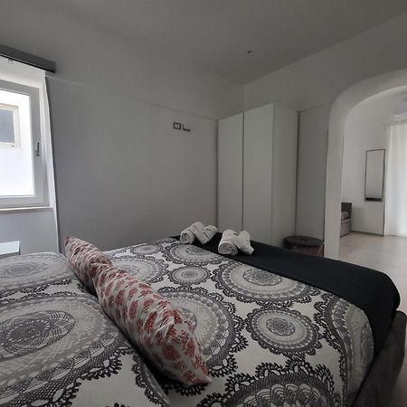 ויאסטה B&B Tra Le Vie Del Borgo חדר תמונה