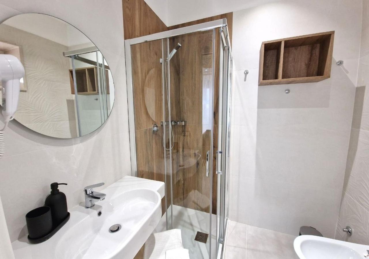 ויאסטה B&B Tra Le Vie Del Borgo מראה חיצוני תמונה