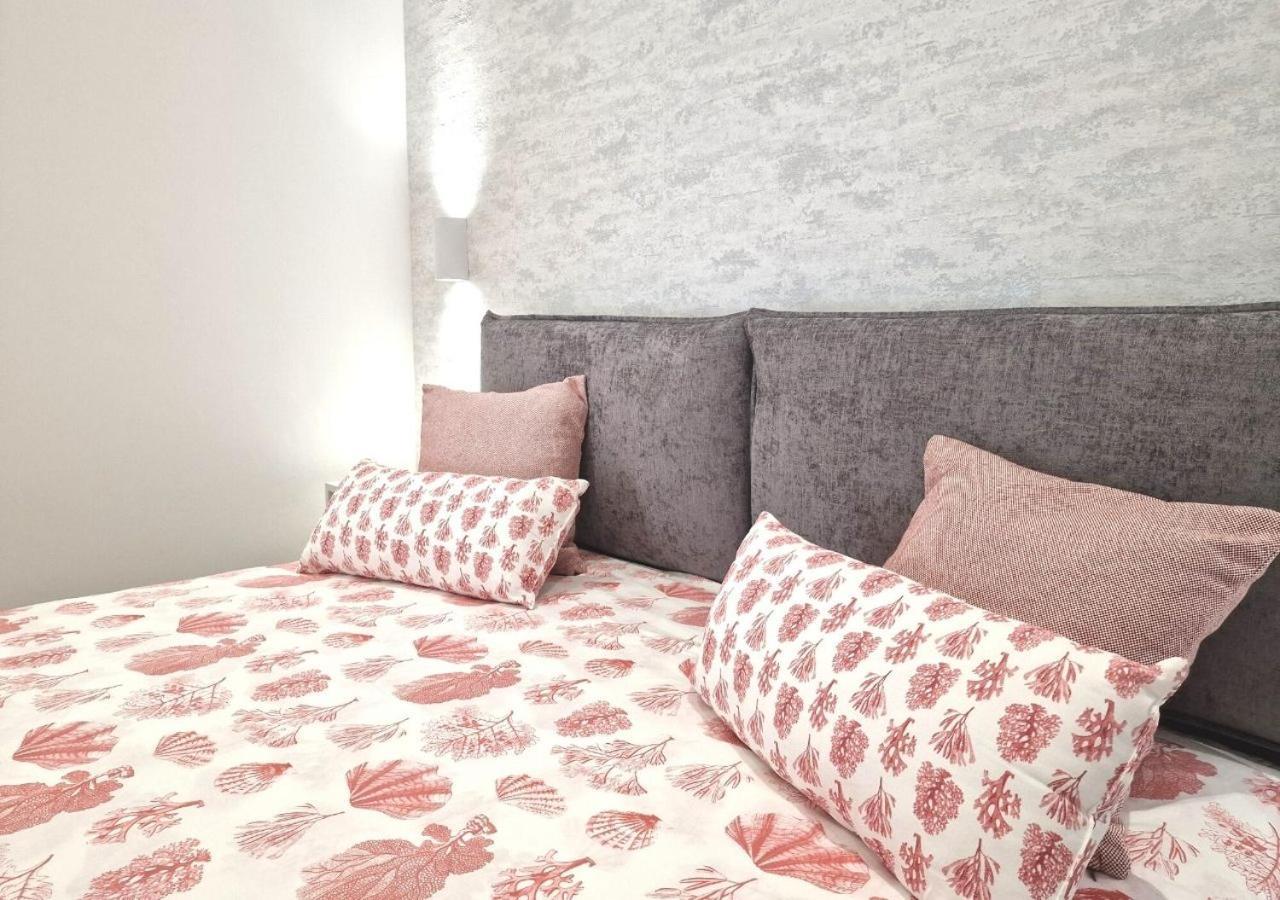 ויאסטה B&B Tra Le Vie Del Borgo מראה חיצוני תמונה